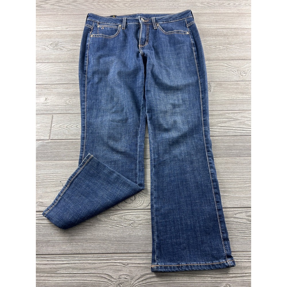 Aura from the Women at Wrangler Bootcut Jeans Medium Wash Denim 1546